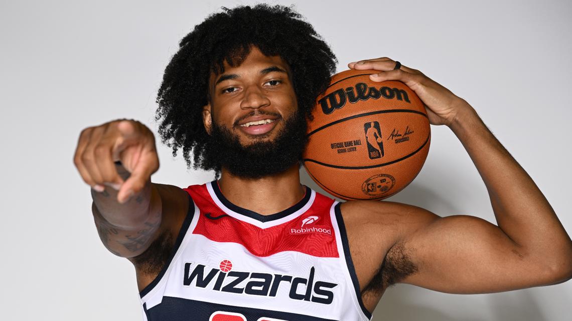 Wizards players helping make holidays a little brighter for local family
