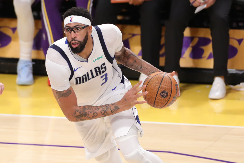 NBA: NOV 28 NBA Cup Dallas Mavericks at Los Angeles Lakers