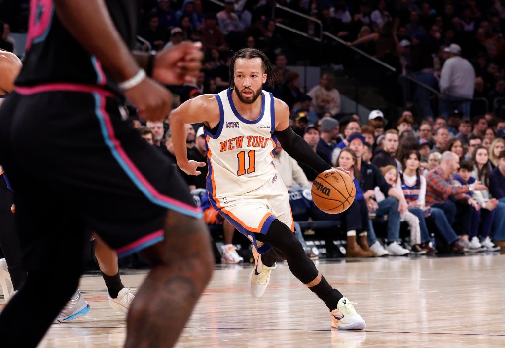 Jalen Brunson (11) drives down court during the second half when the New York Knicks played the Miami Heat Sunday, December 21, 2025.