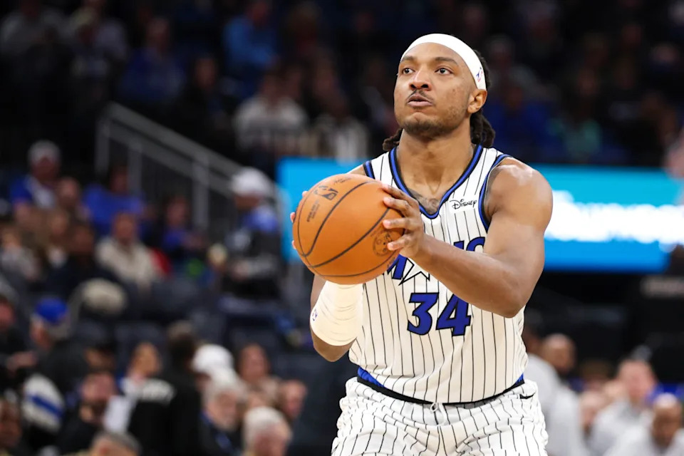 Orlando Magic center Wendell Carter Jr. (34)