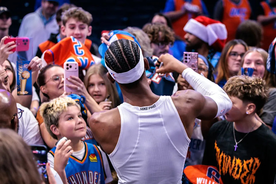 OKLAHOMA CITY, OKLAHOMA - DECEMBER 25: Shai Gilgeous-Alexander #2 of the Oklahoma City Thunder signs autographs prior to the game against the San Antonio Spurs at Paycom Center on December 25, 2025 in Oklahoma City, Oklahoma. NOTE TO USER: User expressly acknowledges and agrees that, by downloading and or using this photograph, User is consenting to the terms and conditions of the Getty Images License Agreement. (Photo by William Purnell/Getty Images)