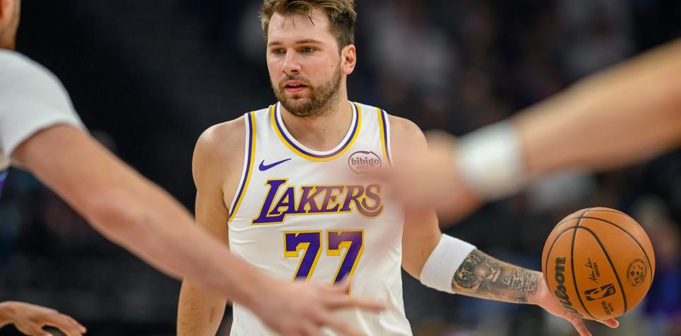 Lakers vs. Suns Prediction, Odds, Picks, Best Bets for Dec. 1