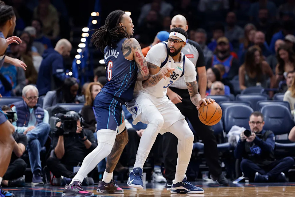 Dec 5, 2025; Oklahoma City, Oklahoma, USA; Dallas Mavericks forward Anthony Davis (3) drives against Oklahoma City Thunder forward Jaylin Williams (6) during the second half at Paycom Center. Mandatory Credit: Alonzo Adams-Imagn Images