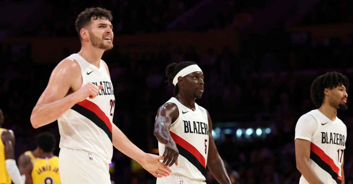 Clingan/Williams Likely to Play vs Warriors; Holiday Nearing Return