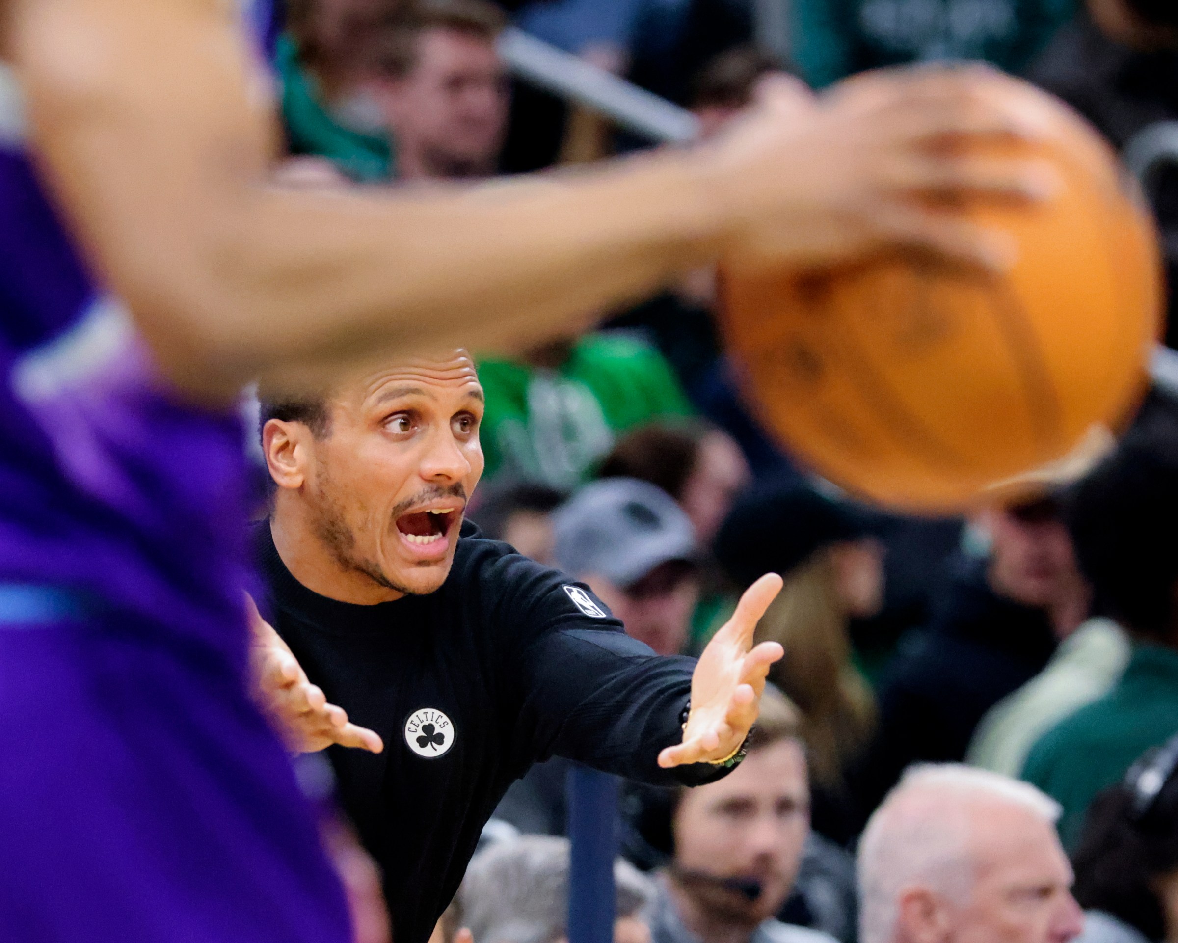 Boston, MA - November 3: Boston Celtics head coach Joe Mazzulla urges his players to play full court defense in the third quarter at TD Garden on November 3, 2025. (Photo by Matthew J. Lee/The Boston Globe via Getty Images)