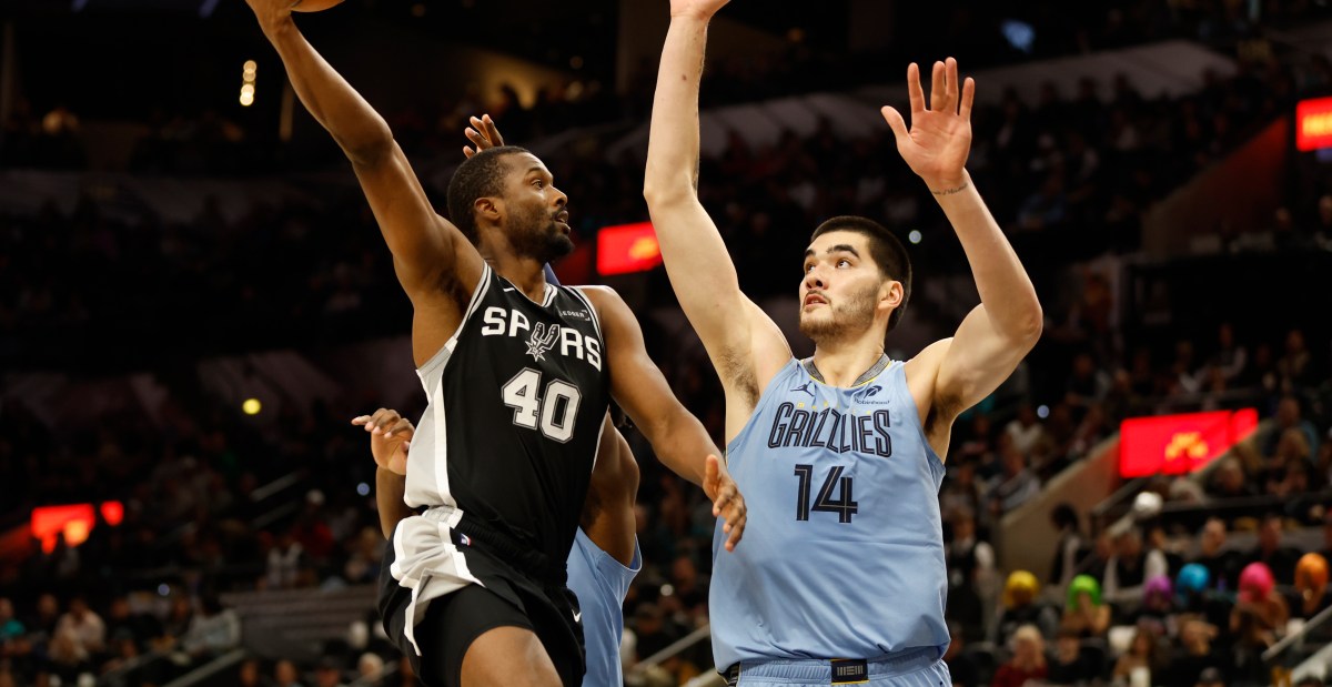 Highlights: Barnes and Fox combine for 60 points in win over Grizzlies