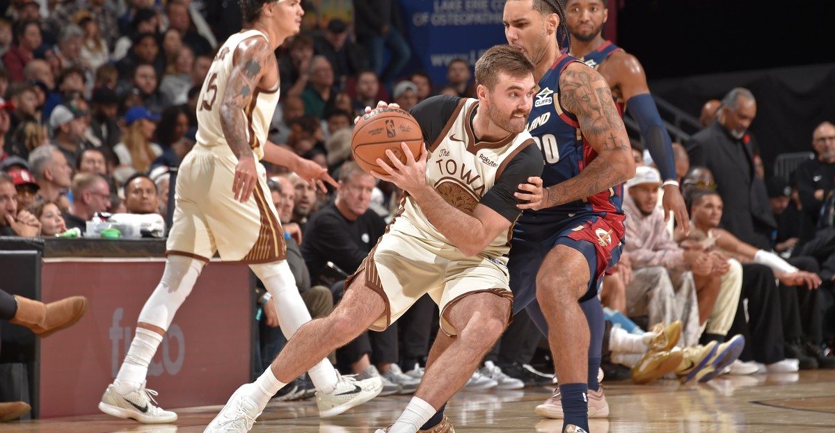 Pat Spencer, Gui Santos shine in Warriors 99-94 upset victory over Cavs