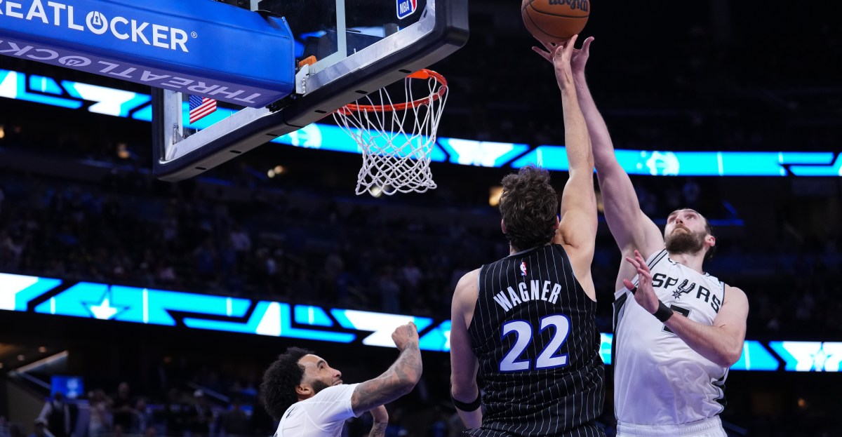 San Antonio vs. Orlando, Final Score: Fox and Kornet make clutch plays in 114-112 win