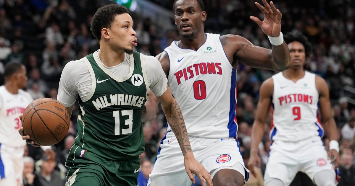 Milwaukee Bucks rally past Detroit Pistons 113-109
