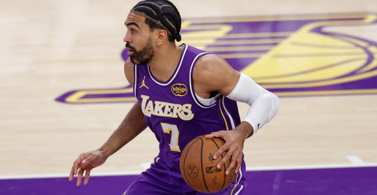 The Lakers have a bench scoring problem