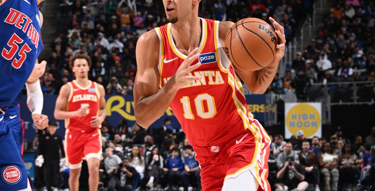 Defensive breakdowns and turnovers doom Hawks in road loss to Pistons