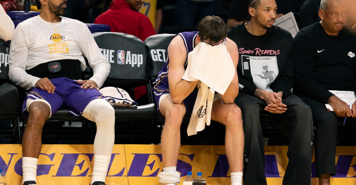 Lakers Injury Report: JJ Redick provides timeline on Austin Reaves