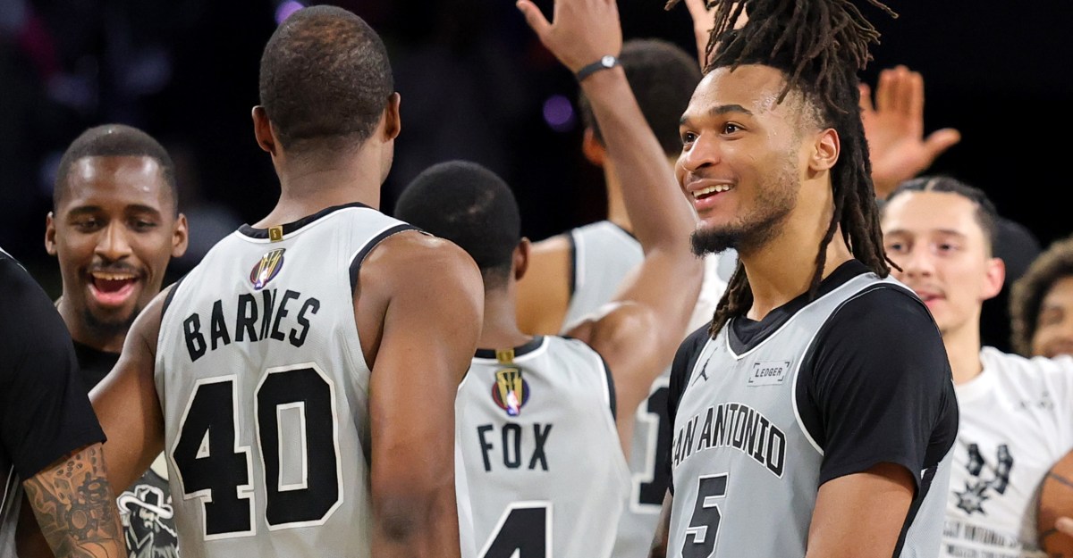 Week in Review: Fully healthy Spurs shock the league, make NBA Cup Finals