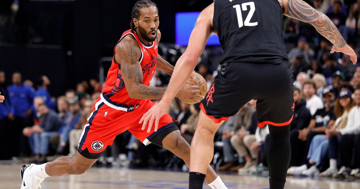 Leonard's 41-point game powers Clippers to a 128-108 victory over the Rockets