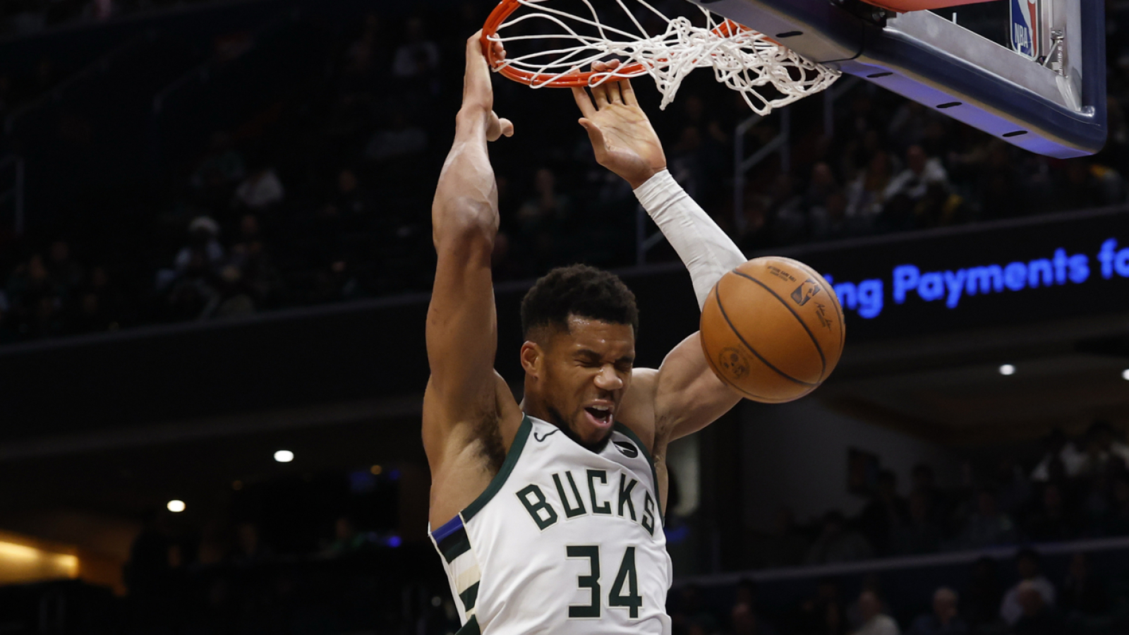 Giannis Antetokounmpo trade to Cavaliers would be win-win
