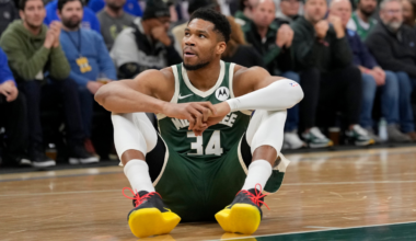 Giannis trade rumors, denials, an injury scare and a comeback: Inside the Bucks' wild night