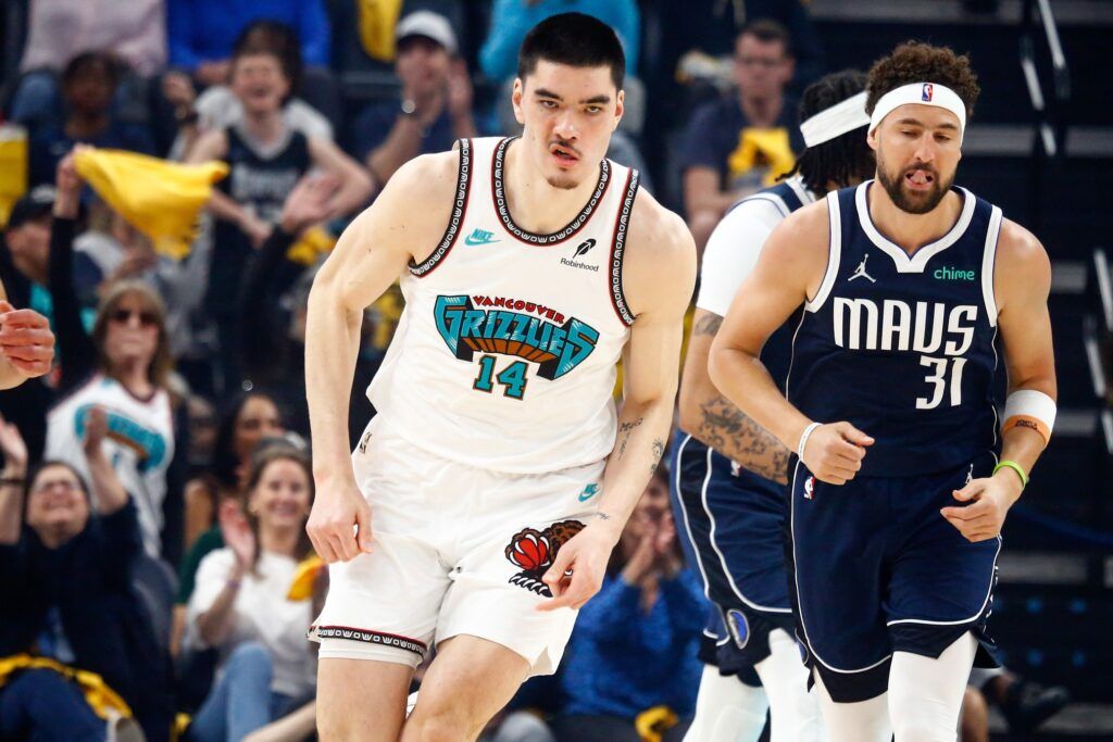 Grizzlies Center Zach Edey Joins NBA Legend Shaquille O’Neal in History Books With Dominant 2-Way Performance