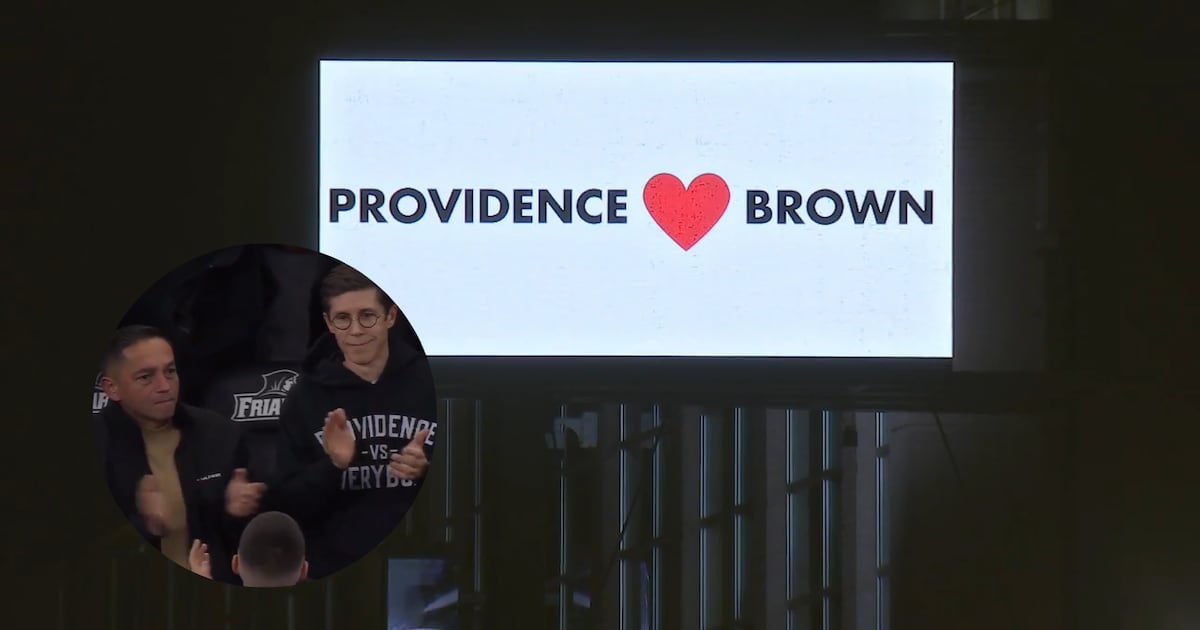 Providence Police Chief, Mayor honored at college basketball game – Boston 25 News
