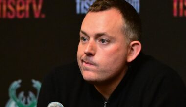 Milwaukee Bucks Poll: Should the Bucks tank or get help for Giannis in a trade?