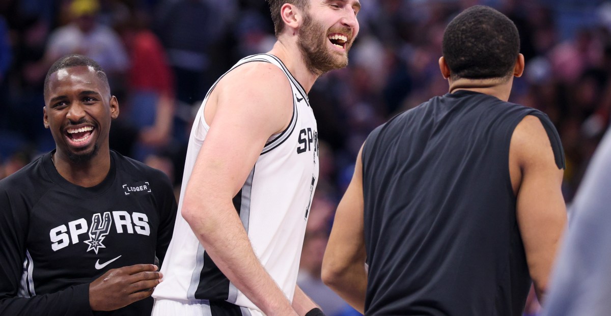Week in Review: Spurs continue clutch play despite tiring schedule