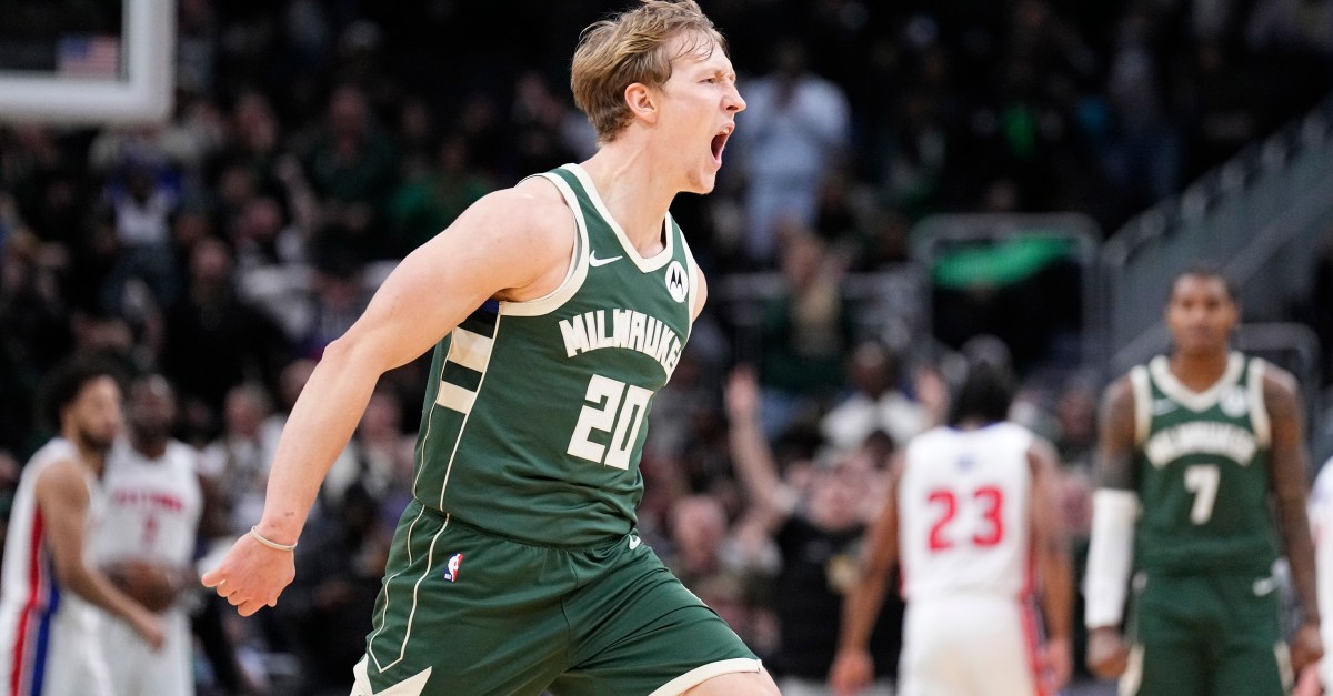 Player Grades for AJ Green, Jericho Sims in Bucks’ win vs. Pistons