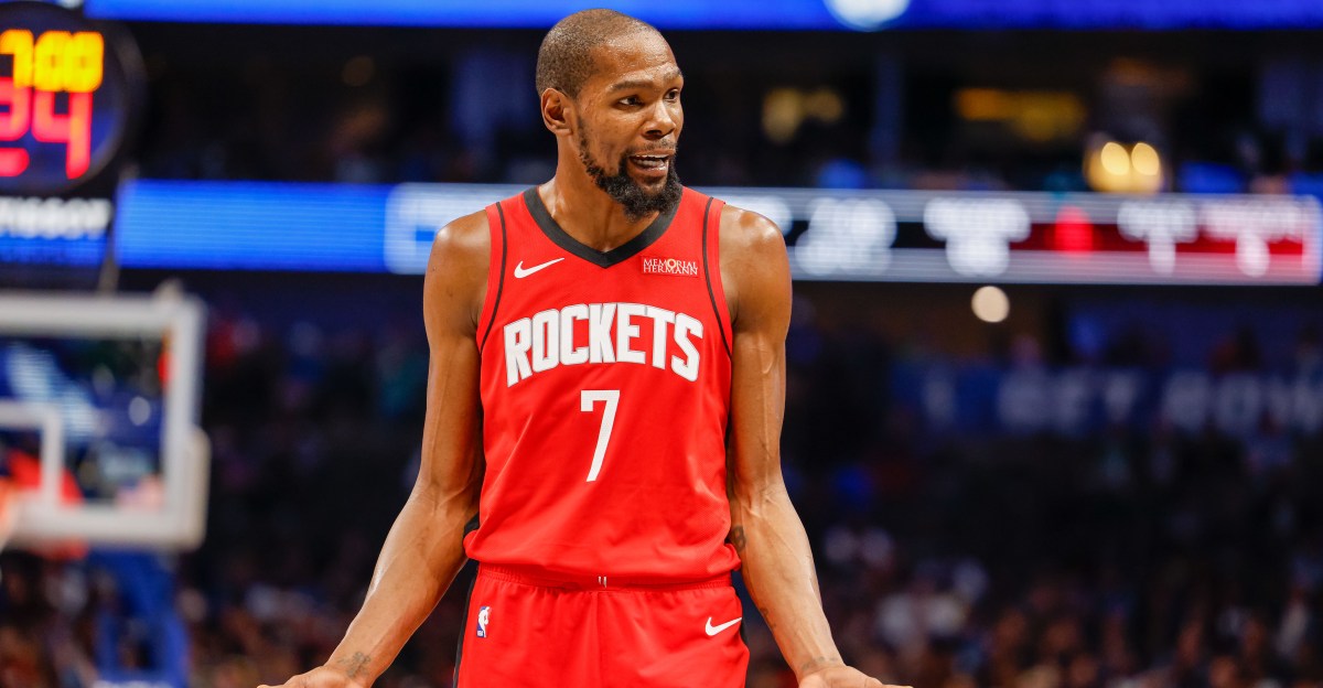 Kevin Durant endears himself to Rockets Twitter community