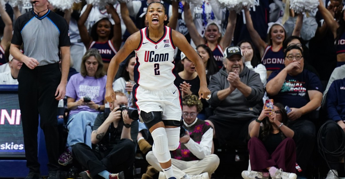 UConn women’s basketball dismantles DePaul, 102-35