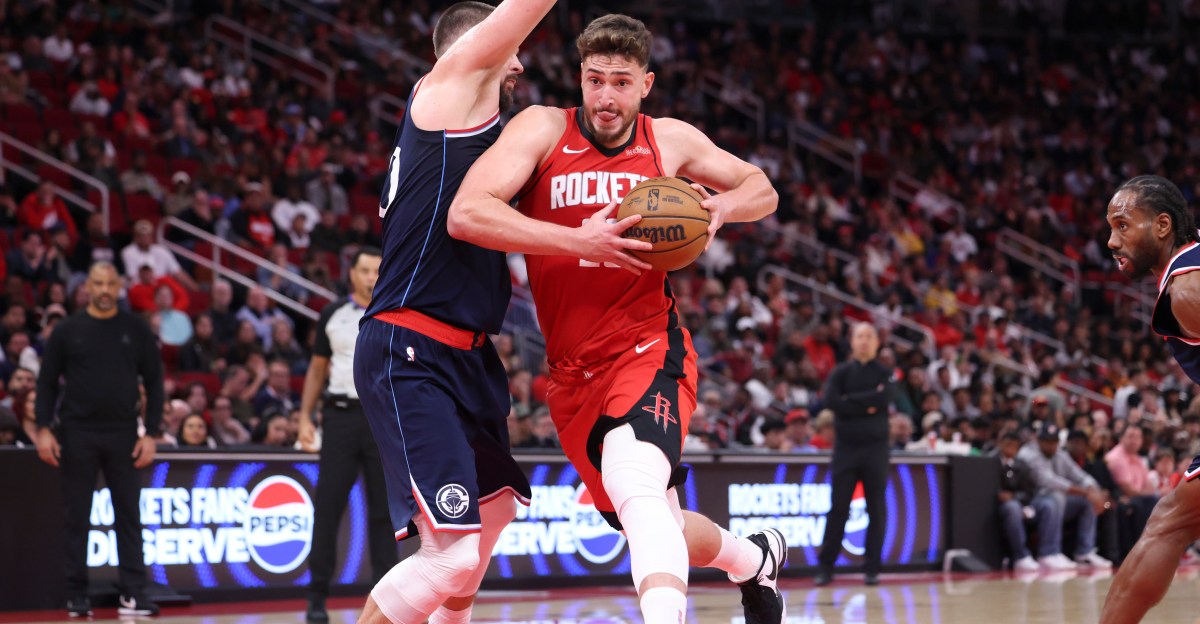 Rockets Scrounge Out Win Over Clippers 115-113