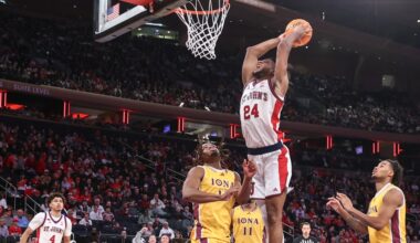 St. John’s men’s basketball surges past Iona with big second half