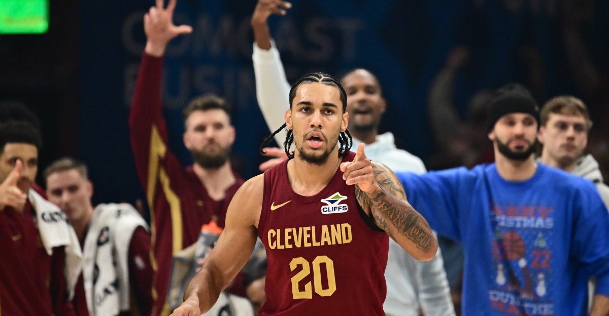 Cavs beat Pelicans 141-118 behind another hot shooting night