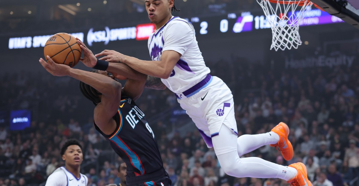 Jazz 131, Pistons 129: Key called game.