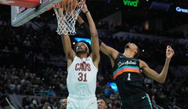Jarrett Allen leads Cavs to much-needed victory over Spurs