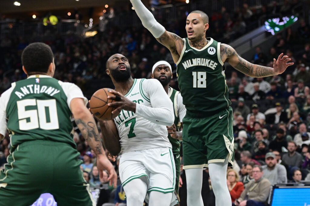 Kyle Kuzma Taunts Celtics Star Taunts Celtics Star Jaylen Brown With Savage 5-Word Message