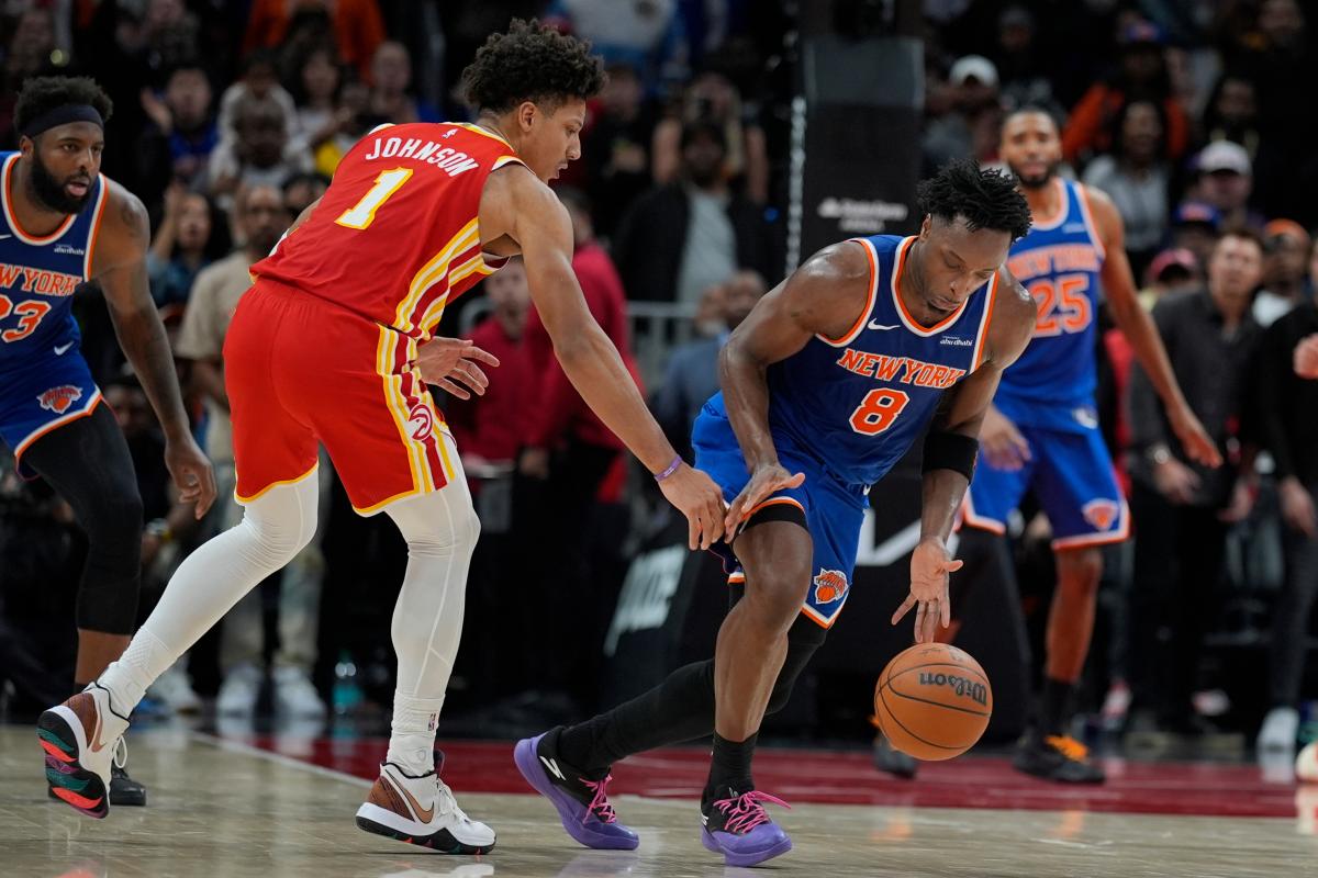 OG Anunoby's late heroics save the day as Knicks stave off Hawks' comeback