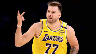 Is Luka Doncic playing tonight vs the New Orleans Pelicans? Latest update on the Los Angeles Lakers star's injury report (November 30, 2025)