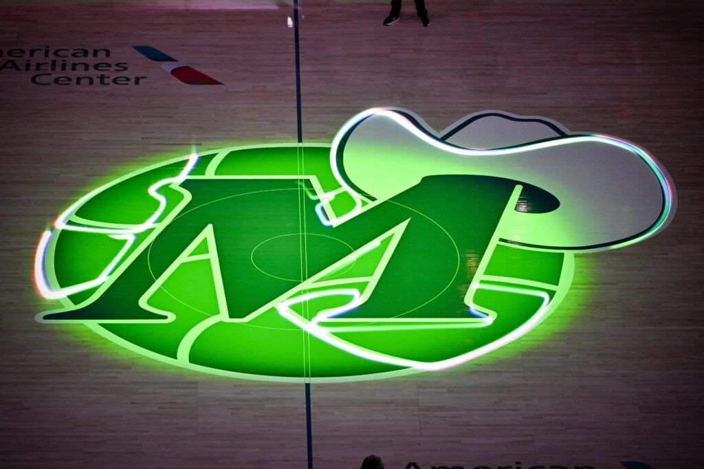 Latest on Daniel Gafford, P.J. Washington, Dereck Lively II, Kyrie Irving