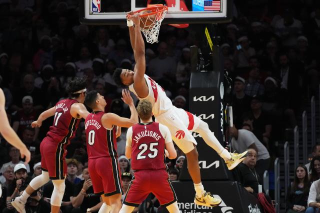 Barnes scores 27, Raptors ease past reeling Heat 112-91. It's Miami's 9th loss in an 11-game span :: WRALSportsFan.com
