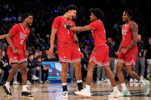 No. 19 Texas Tech rallies from 17 down in 2nd half to stun No. 3 Duke 82-81 at MSG :: WRALSportsFan.com
