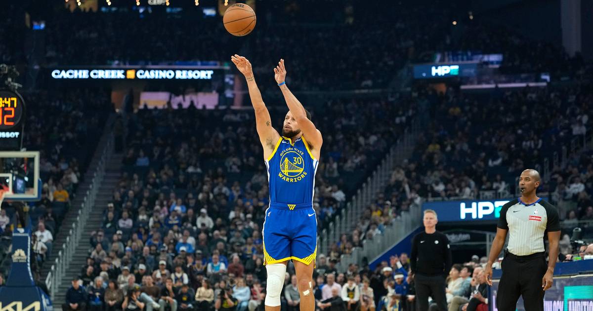 Stephen Curry Sets NBA Record, Passes Michael Jordan With 94th 35-Point Game After Age 30 | News