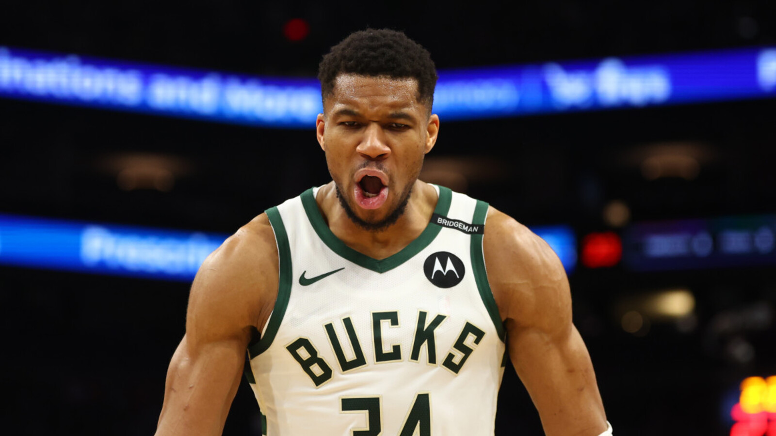 New Giannis Antetokounmpo Report Strongly Denied by Bucks Teammates