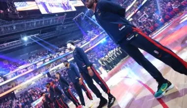 Warriors predicted to cut ties with son of Hall of Fame ex-Lakers guard image