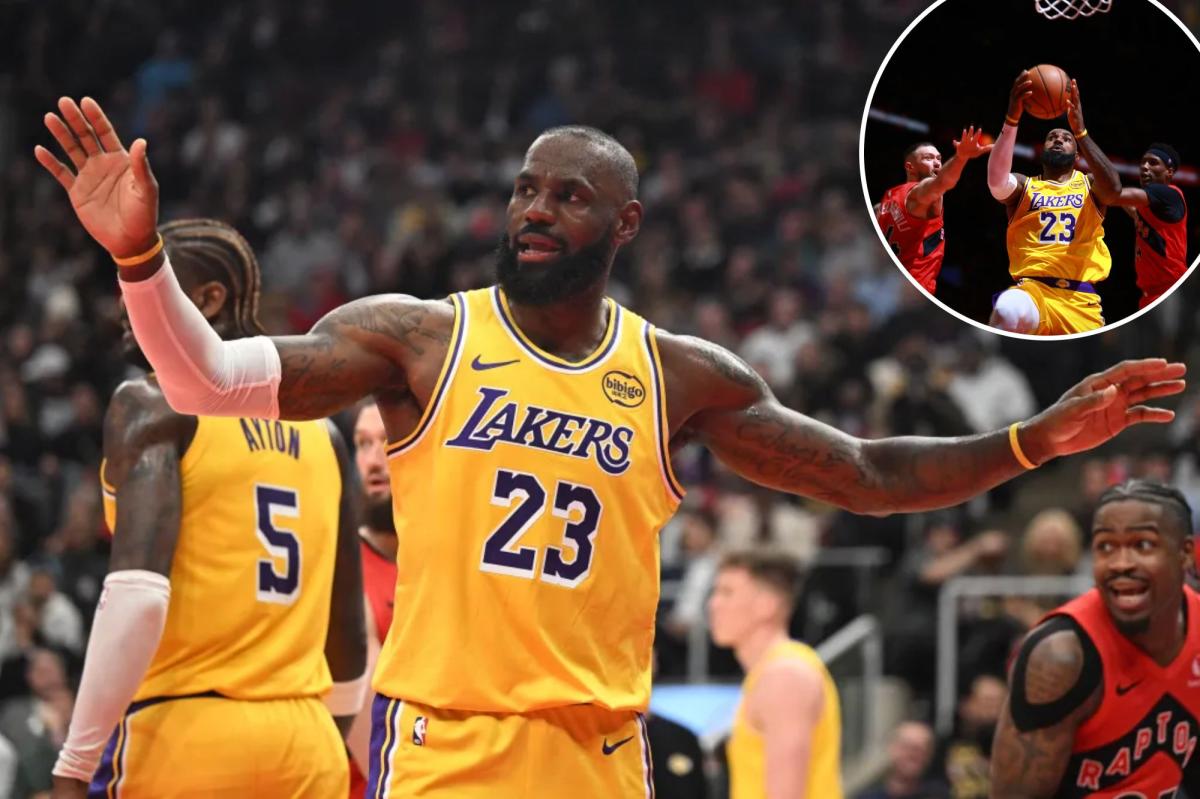 NBA bettor loses $15,000 bet on shocking end to LeBron James' historic point streak