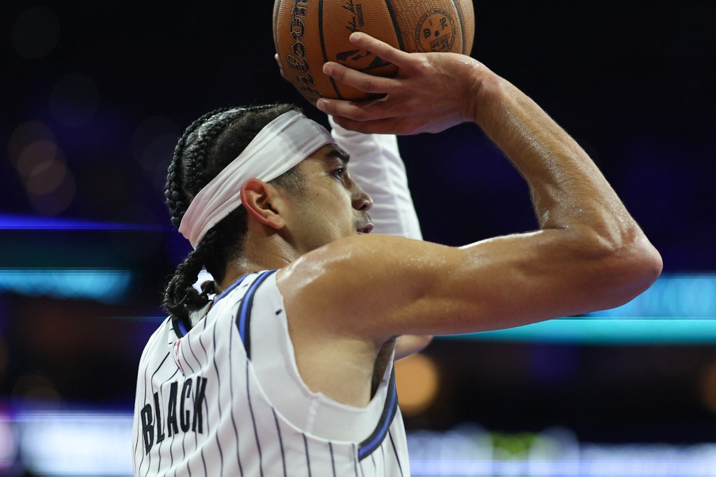 Orlando Magic guard Anthony Black shoots the ball.