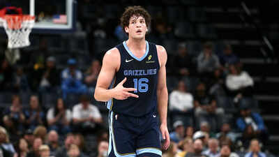 PJ Hall to Charlotte Hornets? Team to add fresh frontcourt depth on two-way deal