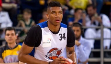 Milwaukee Bucks Giannis Antetokounmpo to miss 2-4 weeks with calf strain