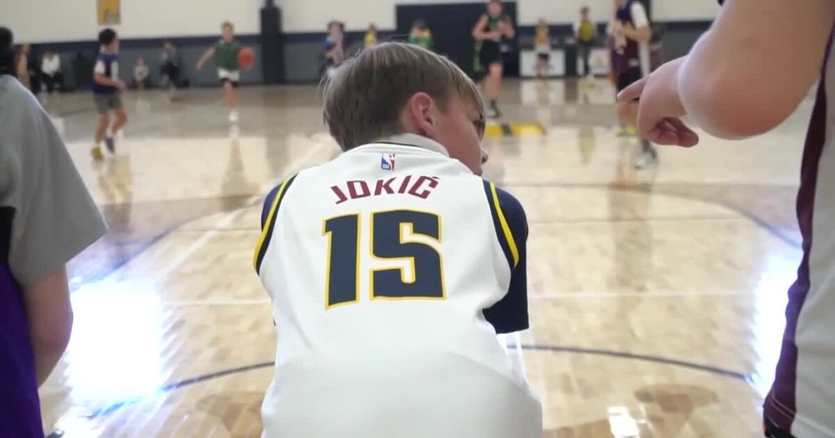 Nuggets Nation reacts to Nikola Jokić out with hyperextended left knee