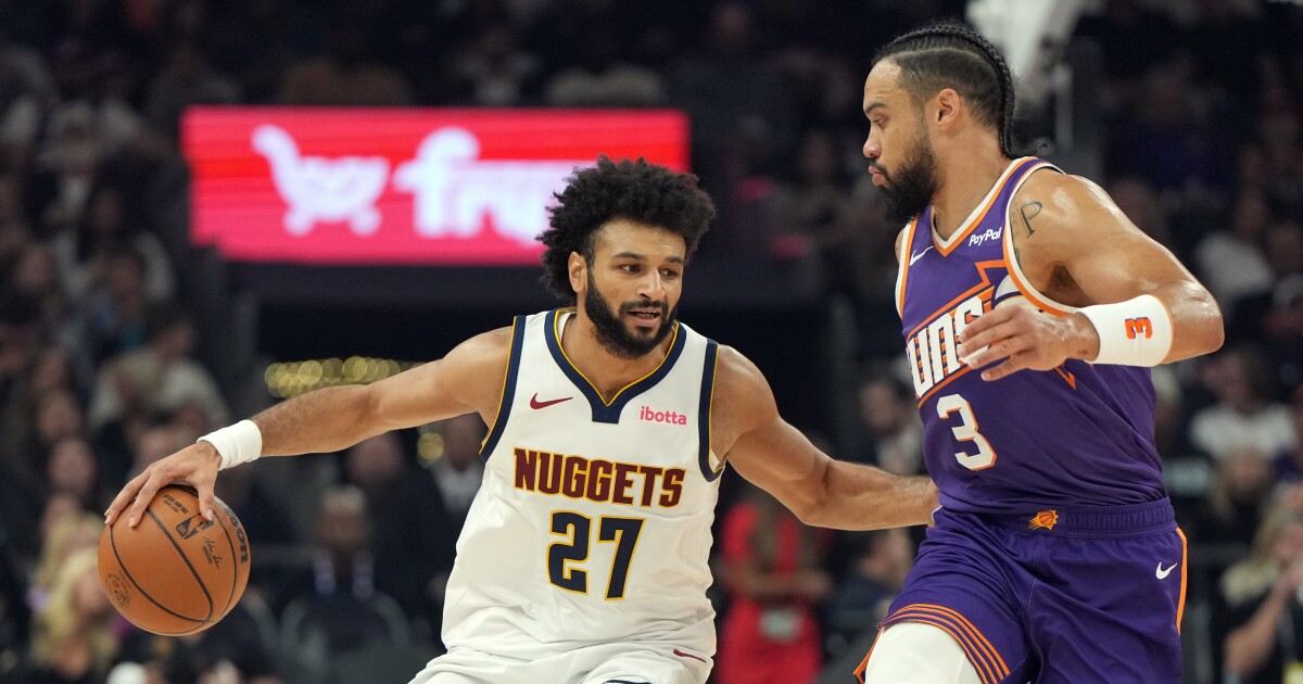 Jokic scores 26, Murray adds 24 to lead hot-shooting Nuggets past Suns, 130-112