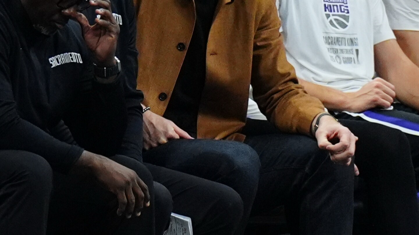 Sacramento Kings' Domantas Sabonis faces extended absence due to meniscus tear