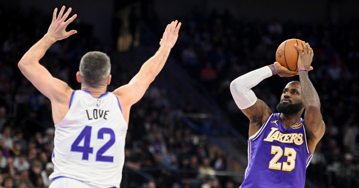 Lakers respond to JJ Redick's call for change, rally to beat Jazz