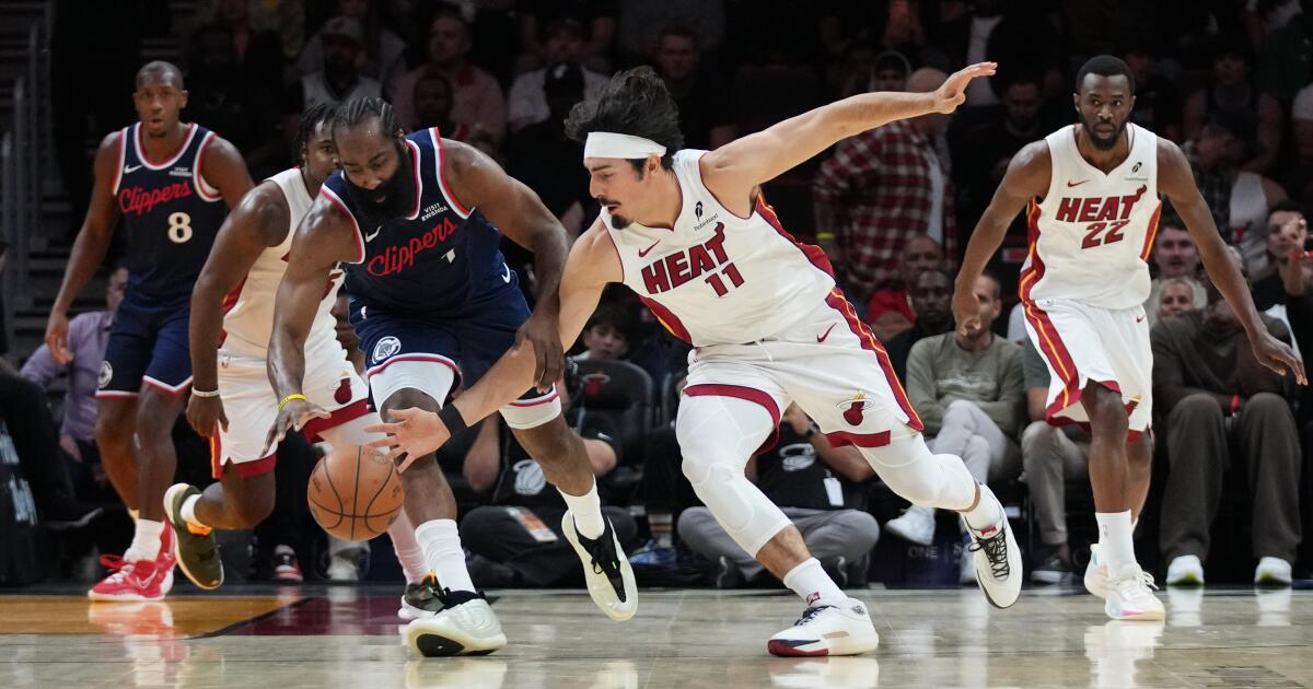 Norman Powell torches struggling Clippers for 30 points in Heat win